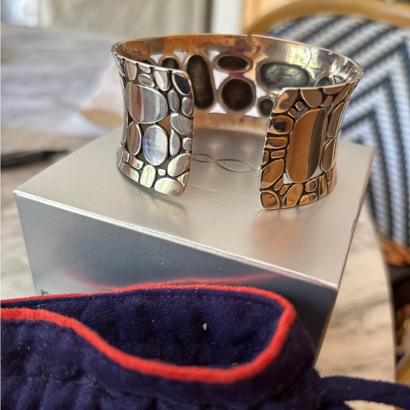 John Hardy kali pebble wide cuff bracelet - Picture 5 of 12